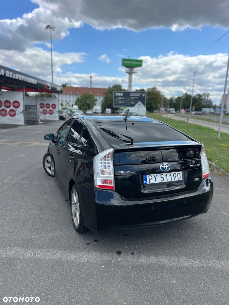 Toyota Prius - 10