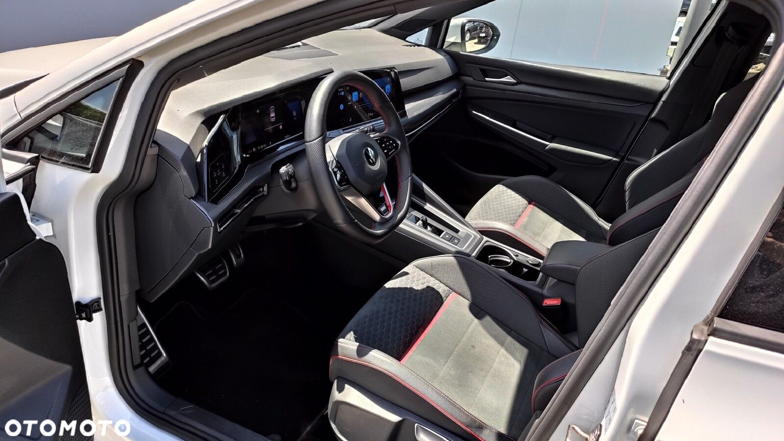 Volkswagen Golf - 10