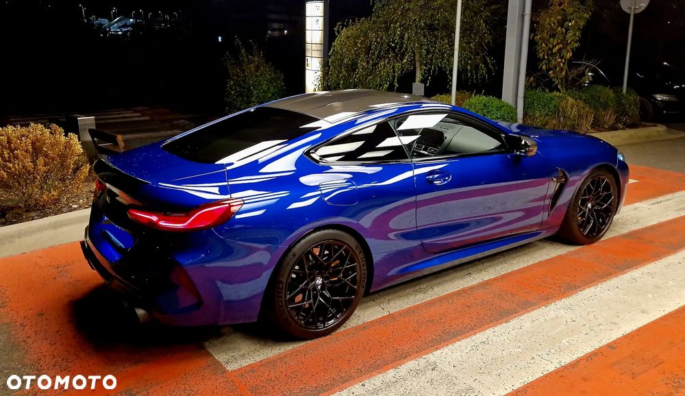 BMW M8 - 8