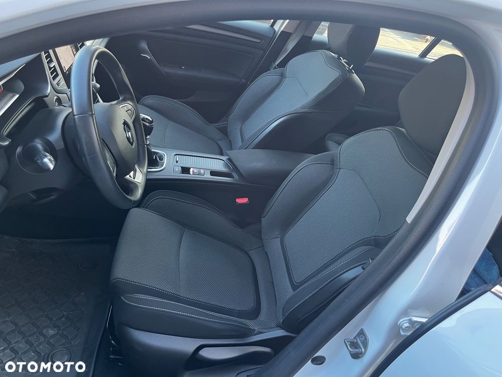 Renault Megane 1.5 Blue dCi Zen - 16