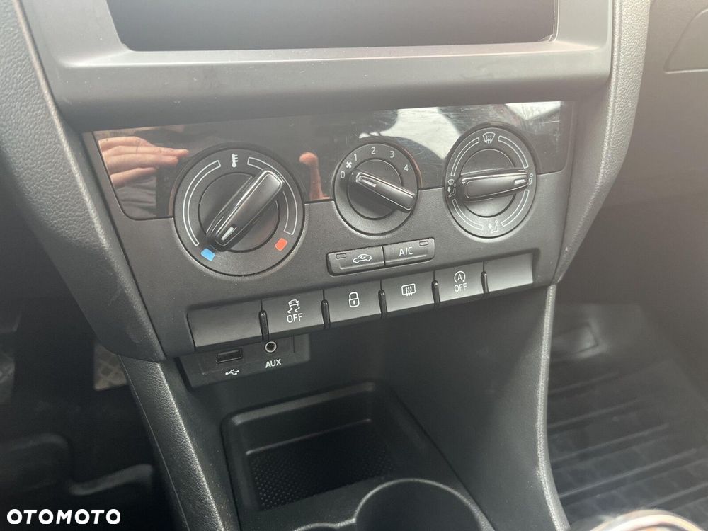 Skoda RAPID 1.0 TSI Ambition - 18