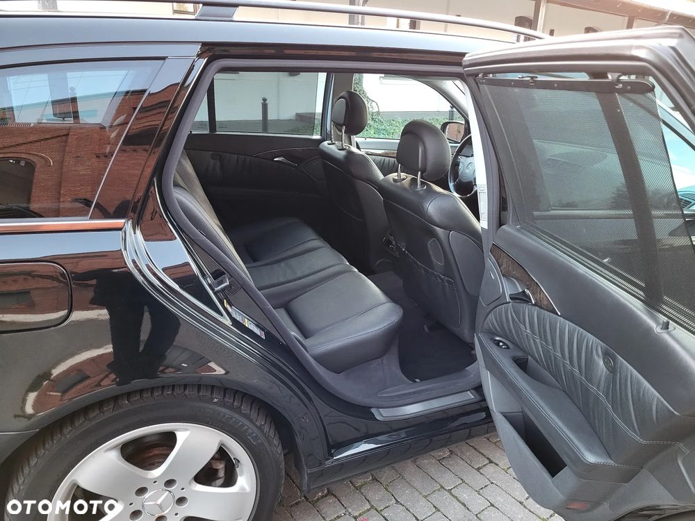 Mercedes-Benz Klasa E 500 T Avantgarde - 23