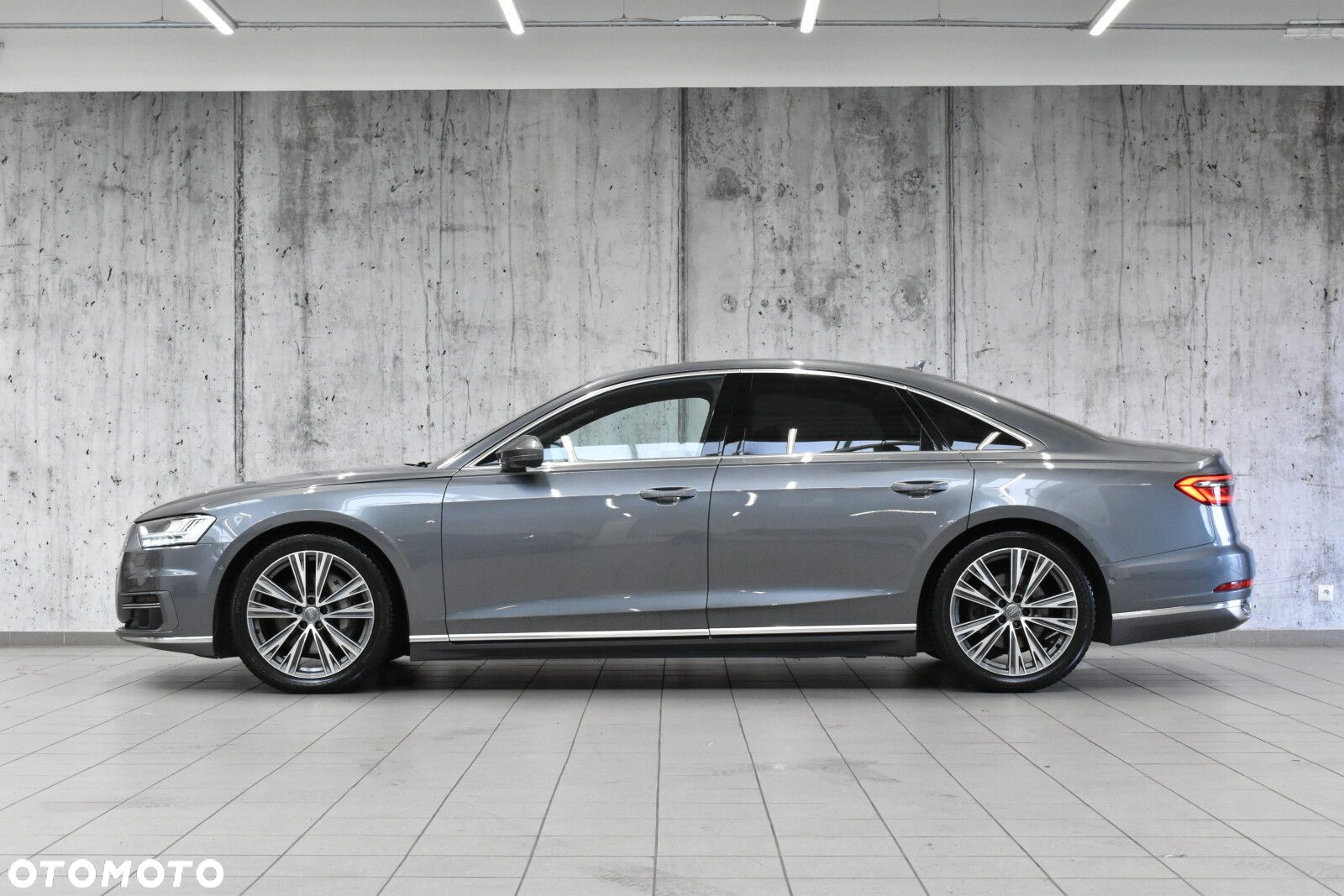 Audi A8 - 3