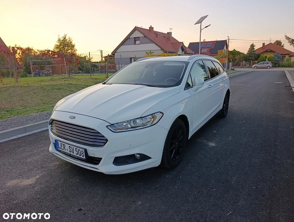 Ford Mondeo 2.0 TDCi STart-Stopp PowerShift-Aut Titanium - 3