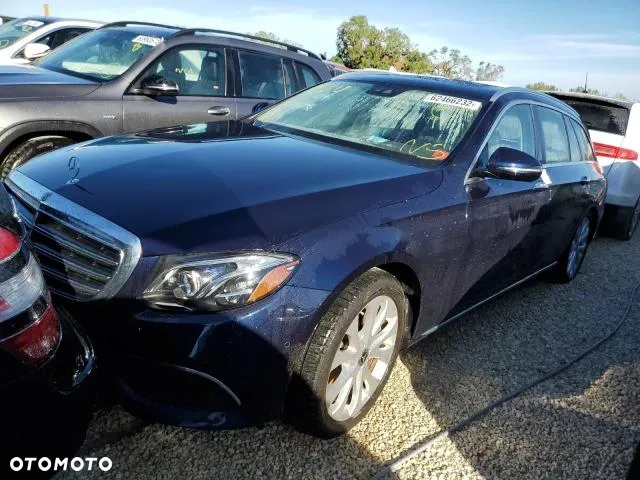 MERCEDES-BENZ W213 E400 4Matic 3.0L V6 2017 Karoseria Części - 2