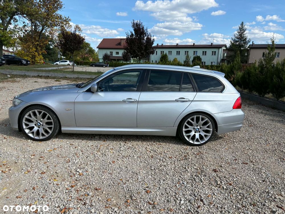 BMW Seria 3 320d - 4