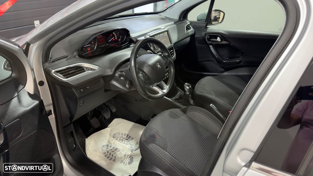 Peugeot 208 1.2 PureTech Allure - 10