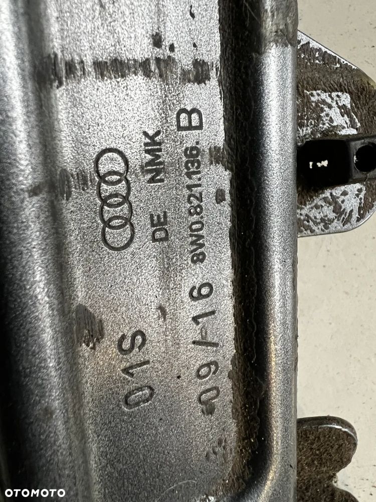 AUDI A4 B9 8W WSPORNIK BŁOTNIKA 8W0821135 8W0821136 - 3