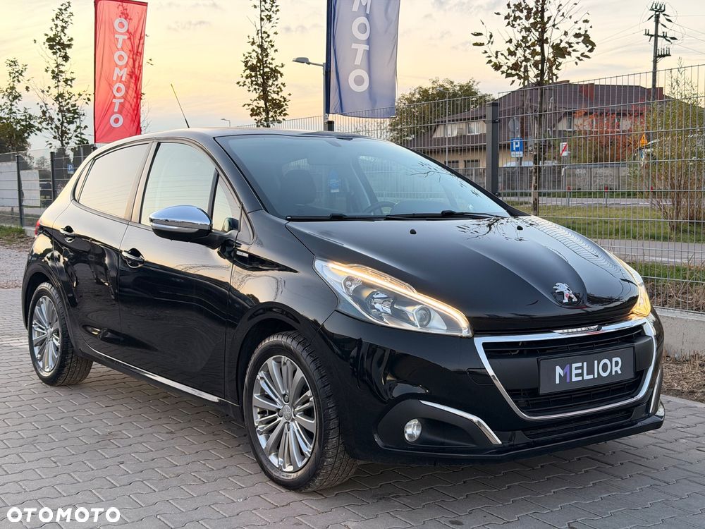 Peugeot 208 - 11
