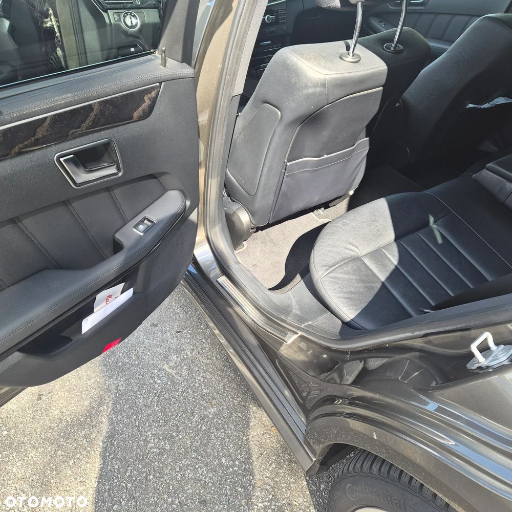 Mercedes-Benz Klasa E 350 4-Matic BlueEff Avantgarde - 17