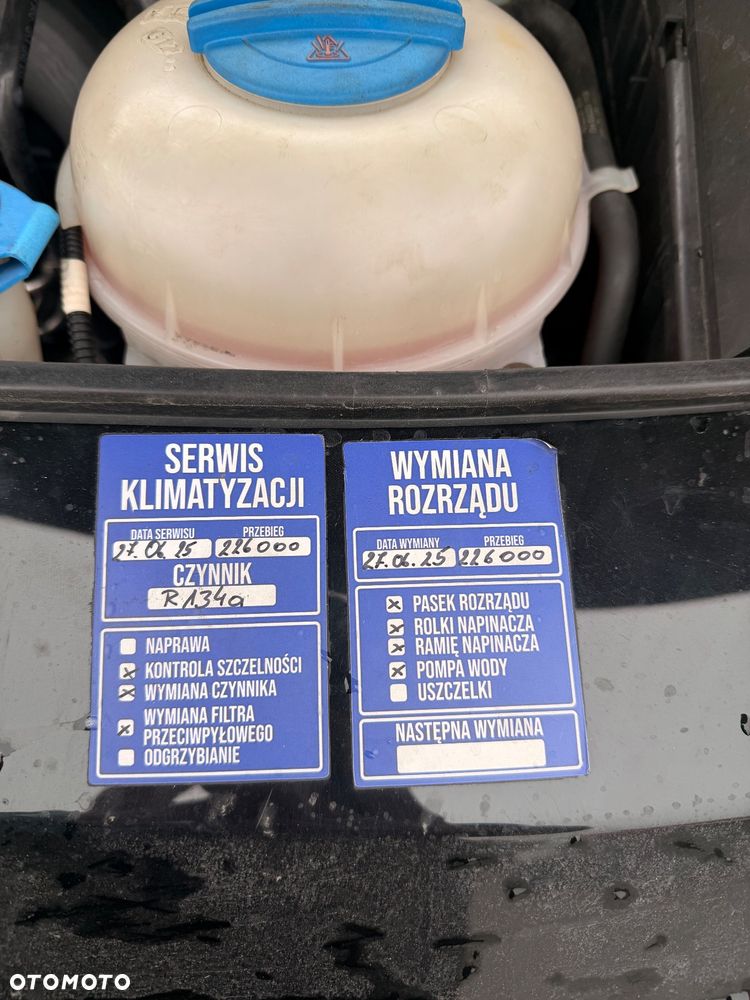 Volkswagen Multivan - 20