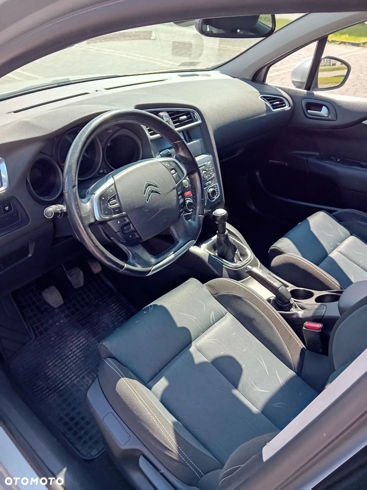 Citroën C4 HDi 90 Attraction - 26