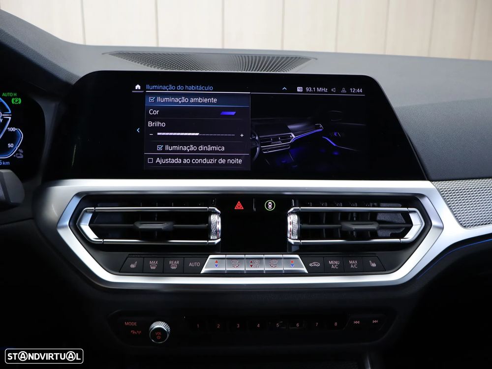 BMW 320 e Aut. M Sport - 25