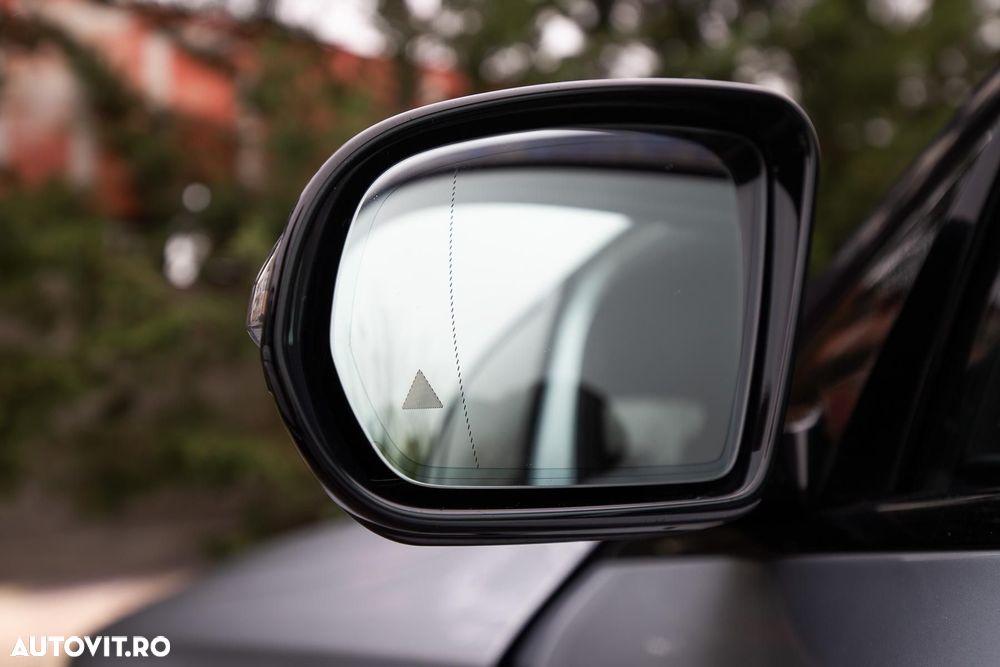 Mercedes-Benz E - 10