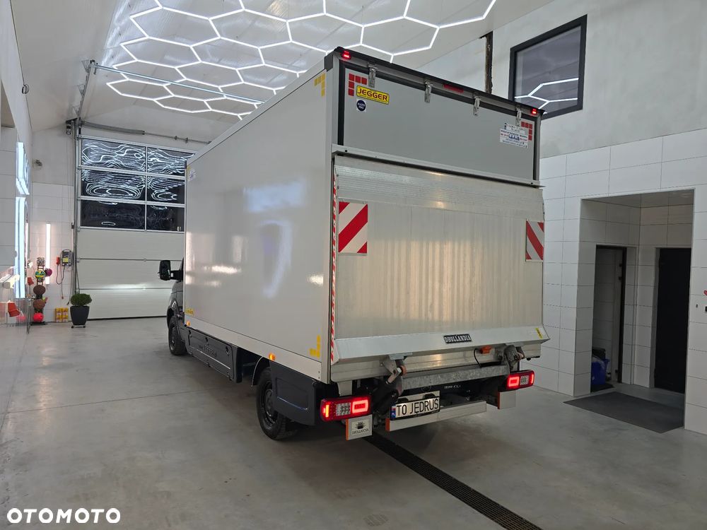 Mercedes-Benz SPRINTER 319 3.0 CDI KONTENER 4,28cmDługi 2,29cmSzero 2,24cmWysok + WINDA 750Kg 42Tyś km SERWIS DO OSTATNIEGO Km ASO MERCEDES-BENZ SALON PL STAN NOWY NOWY NOWY FABRYCZNA GWARANCJA - 11