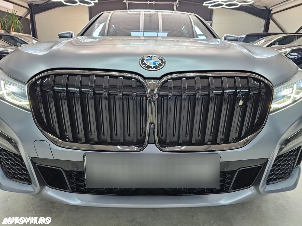 BMW Seria 7 745Le - 24
