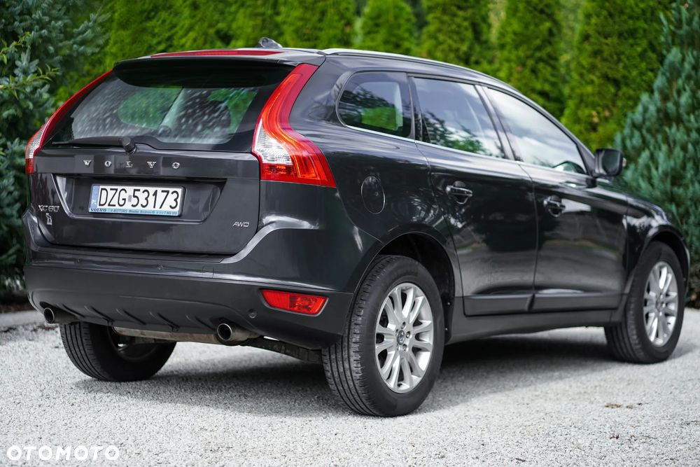 Volvo XC 60 D3 AWD Momentum - 6