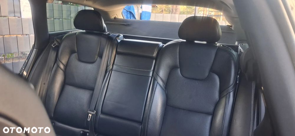Volvo V90 Cross Country D5 AWD Geartronic - 24
