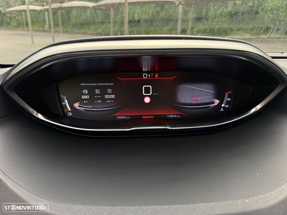 Peugeot 5008 1.5 BlueHDi GT Line J19 EAT8 - 16