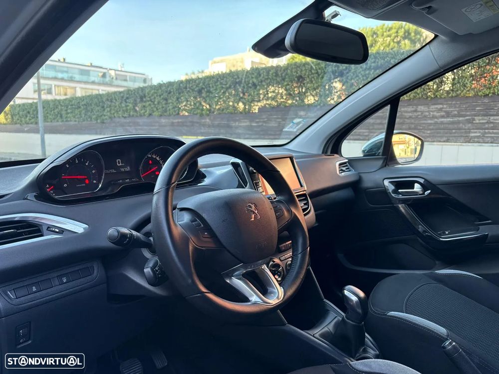 Peugeot 208 1.4 HDi SE Style - 8