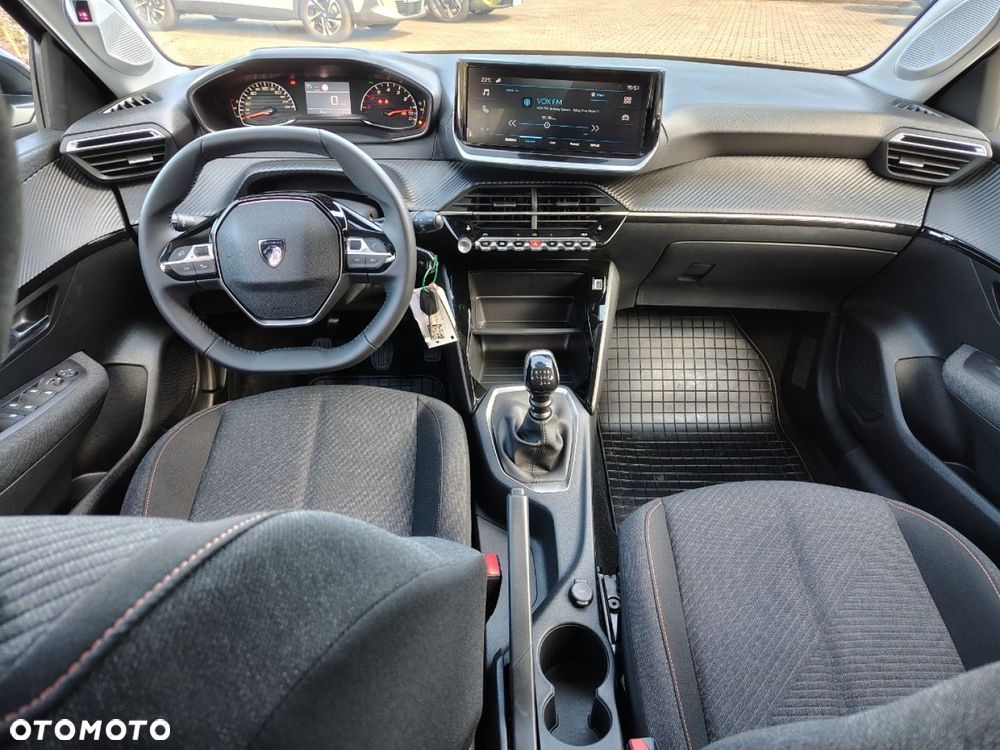Peugeot 208 - 27