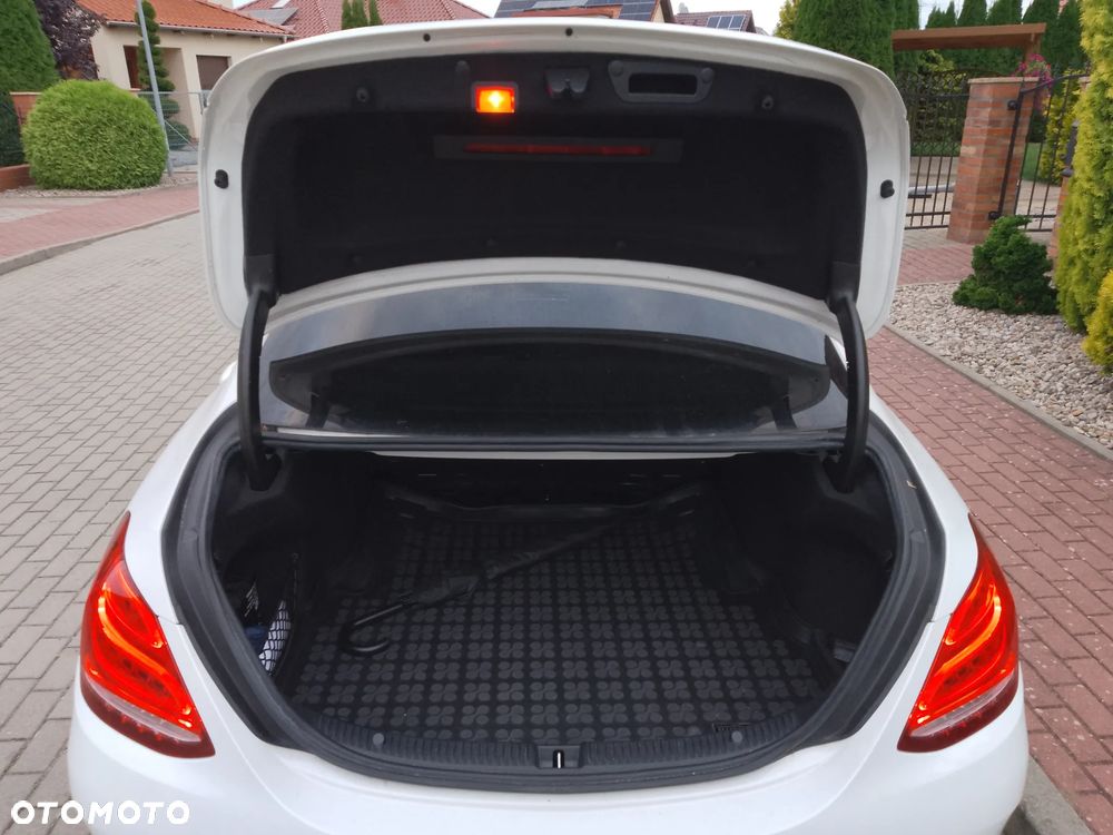 Mercedes-Benz Klasa C 200 4-Matic 7G-TRONIC - 10