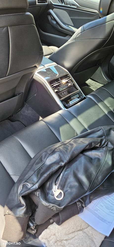 BMW M8 M850i xDrive - 8