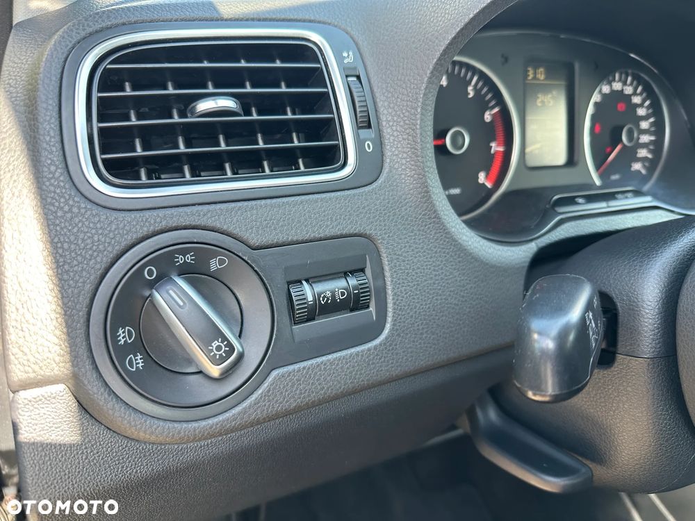 Volkswagen Polo 1.2 TSI Comfortline - 29