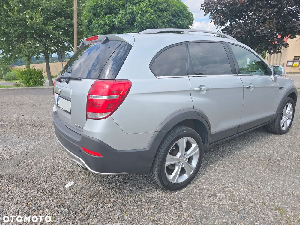 Chevrolet Captiva 2.2 D LTZ - 8