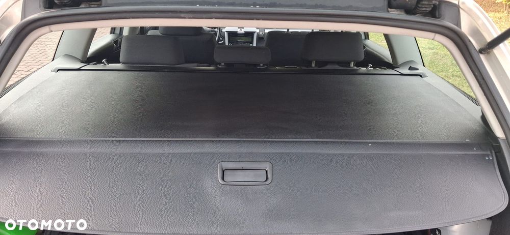 Volkswagen Passat - 22