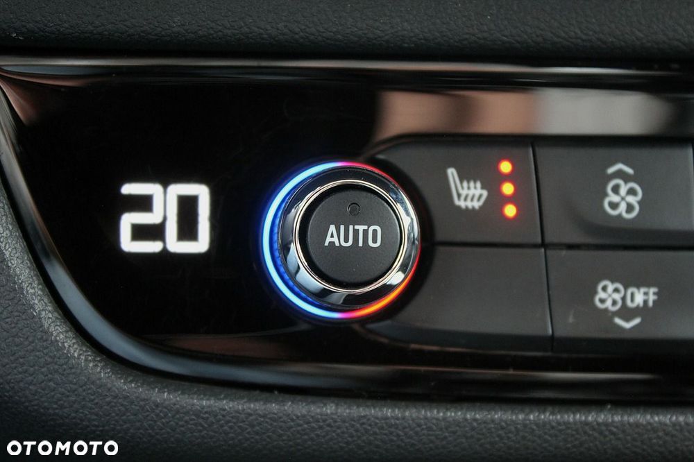 Opel Insignia 2.0 CDTI Elegance S&S - 22
