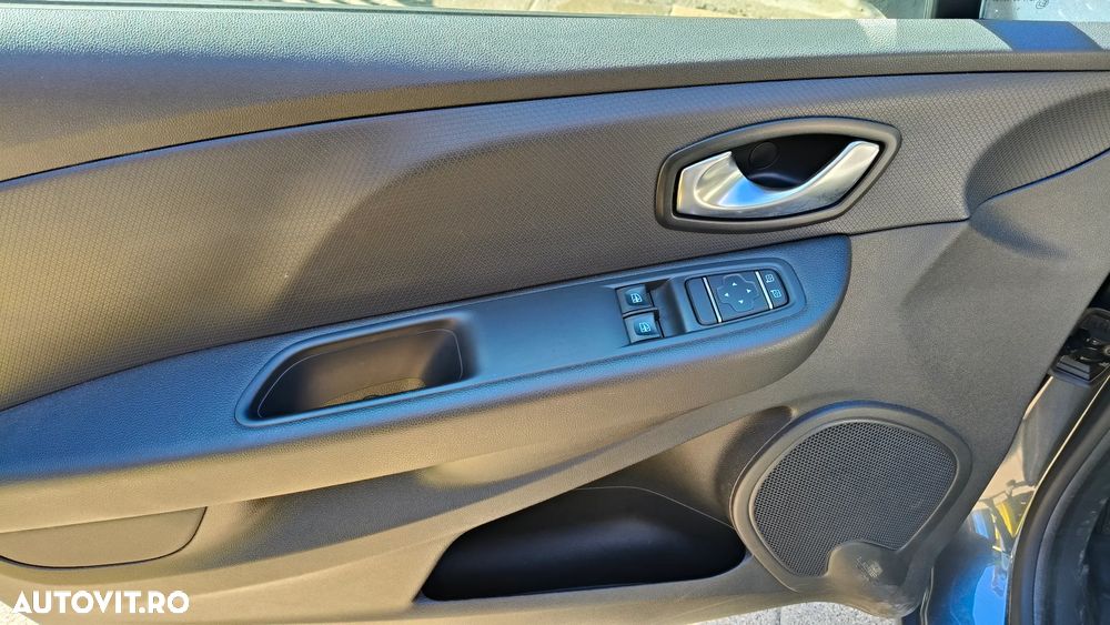Renault Clio - 7