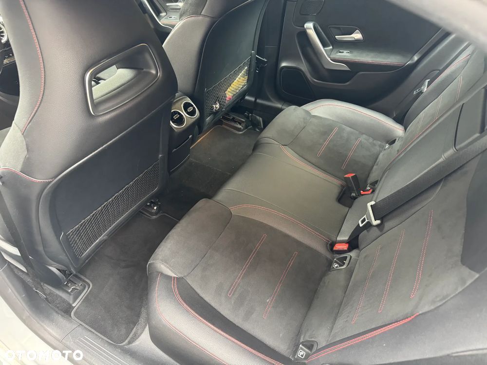 Mercedes-Benz Klasa A 180 AMG Line 7G-DCT - 10
