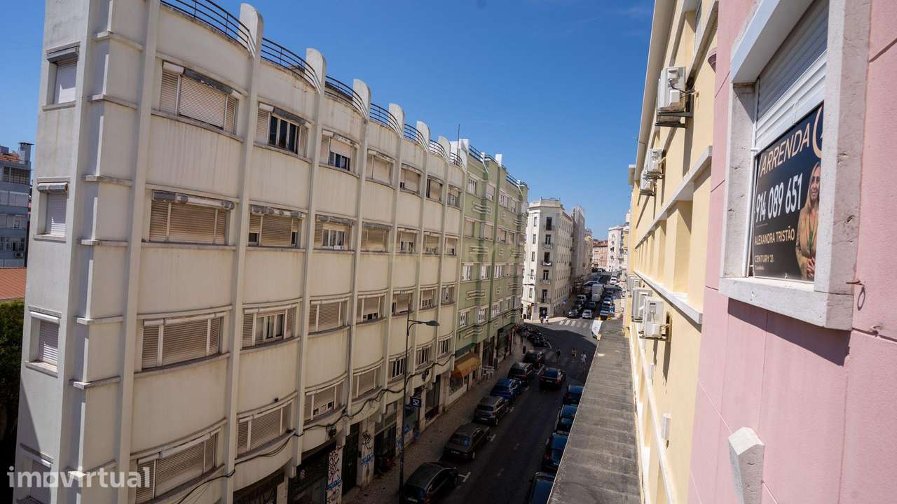 T3 Remodelado a Estrear | 98 m² | Varanda | Metro a 200 m | Arroios - Grande imagem: 2/33