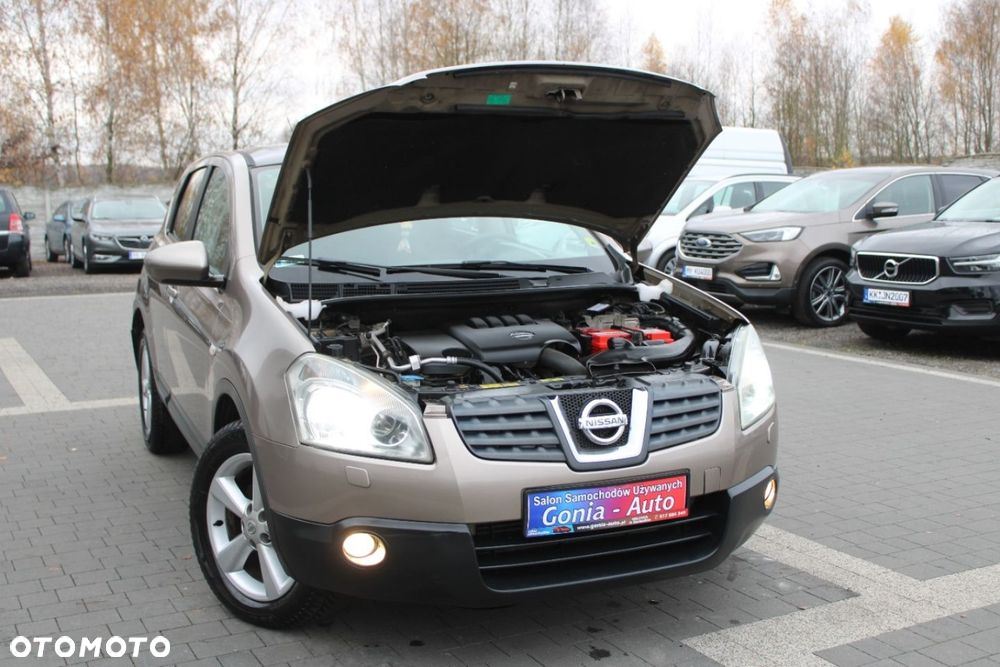 Nissan Qashqai 2.0 dCi 4 x 4 DPF tekna - 10