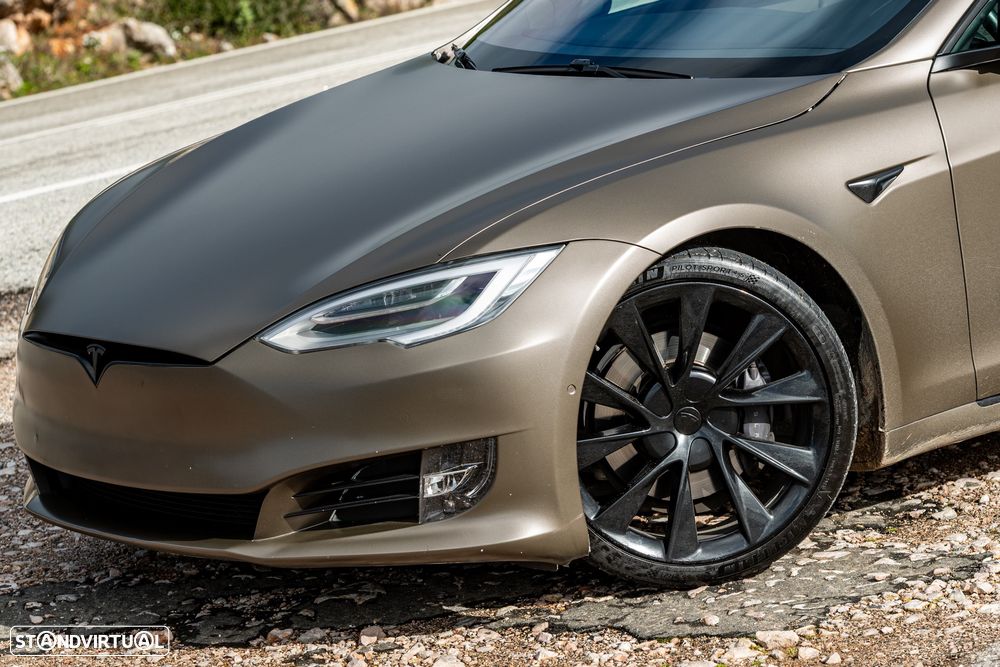 Tesla Model S Long Range - 21