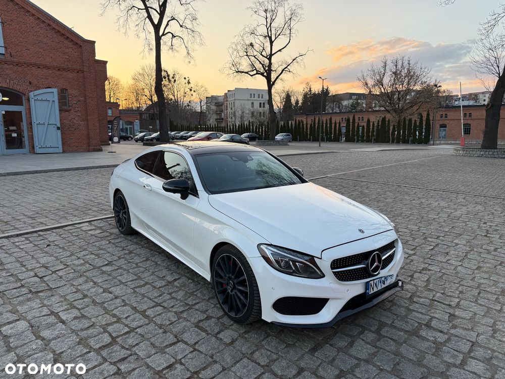 Mercedes-Benz Klasa C AMG 43 4Matic 9G-TRONIC Night Edition - 6