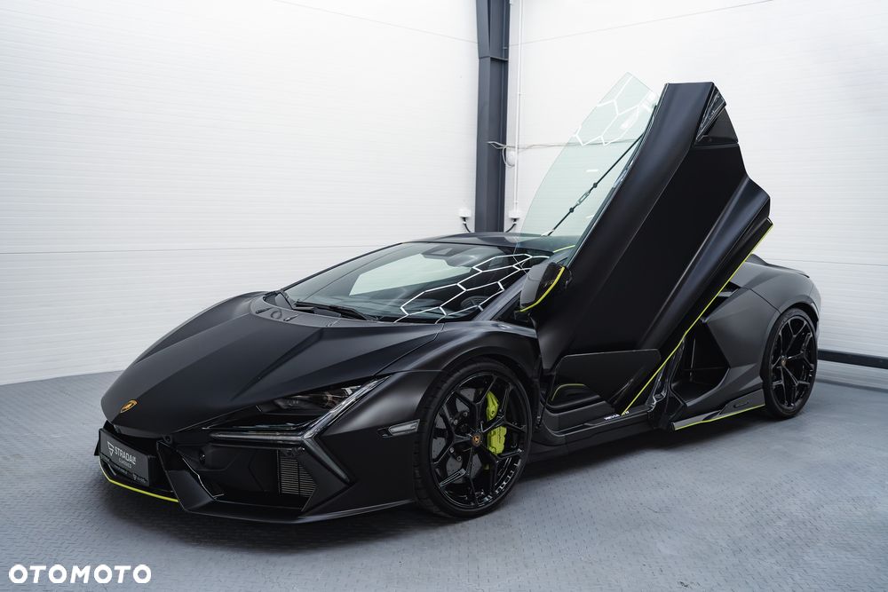 Lamborghini Revuelto - 2