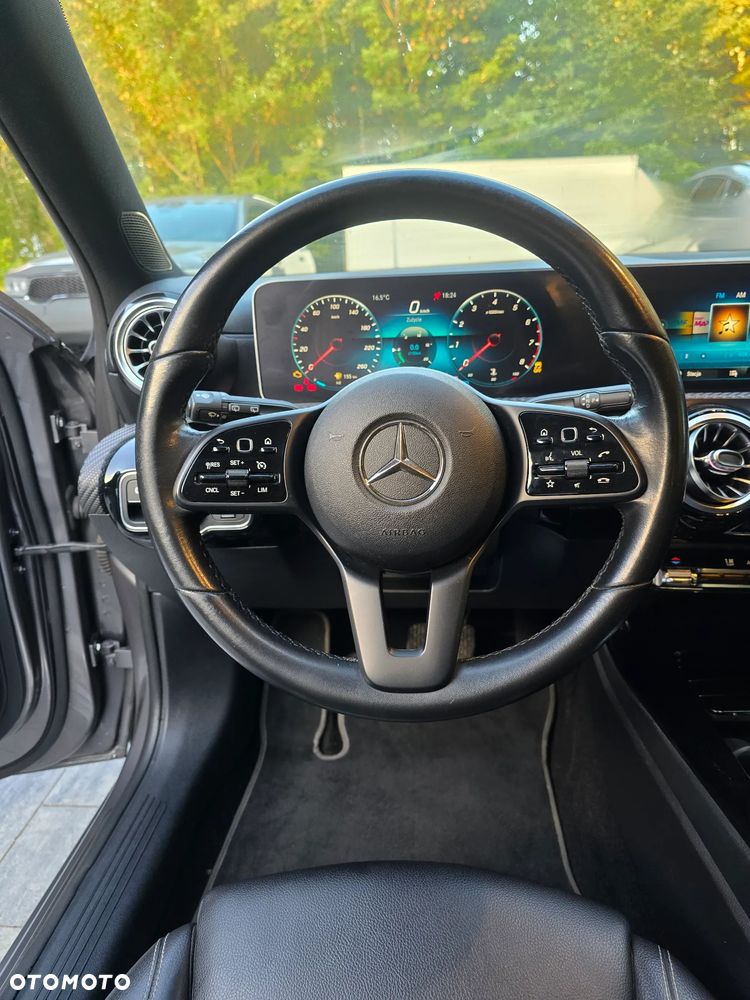 Mercedes-Benz Klasa A 200 Edycja specjalna 7G-DCT - 10