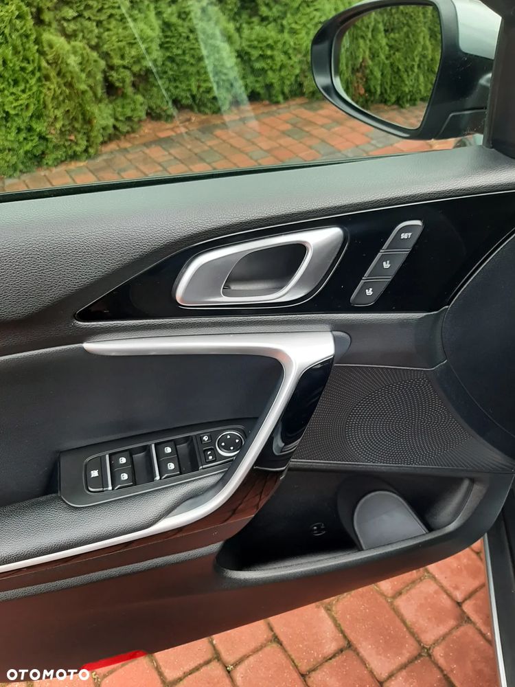 Kia XCeed 1.6 GDI DCT6 OPF Platinum Edition - 16
