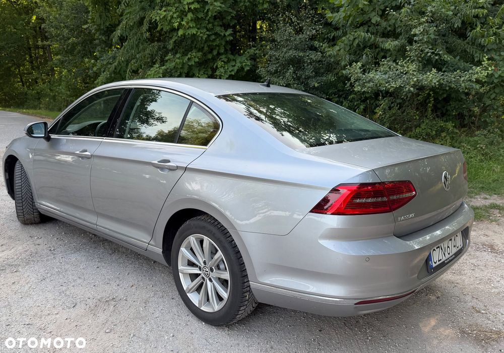 Volkswagen Passat 2.0 TDI BMT Highline DSG7 - 9