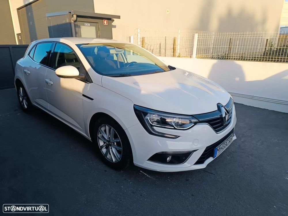 Renault Mégane 1.5 Blue dCi Intens - 7