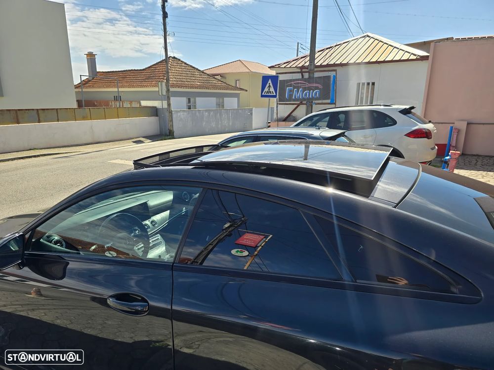 Mercedes-Benz E 220 d 9G-TRONIC AMG Line - 9