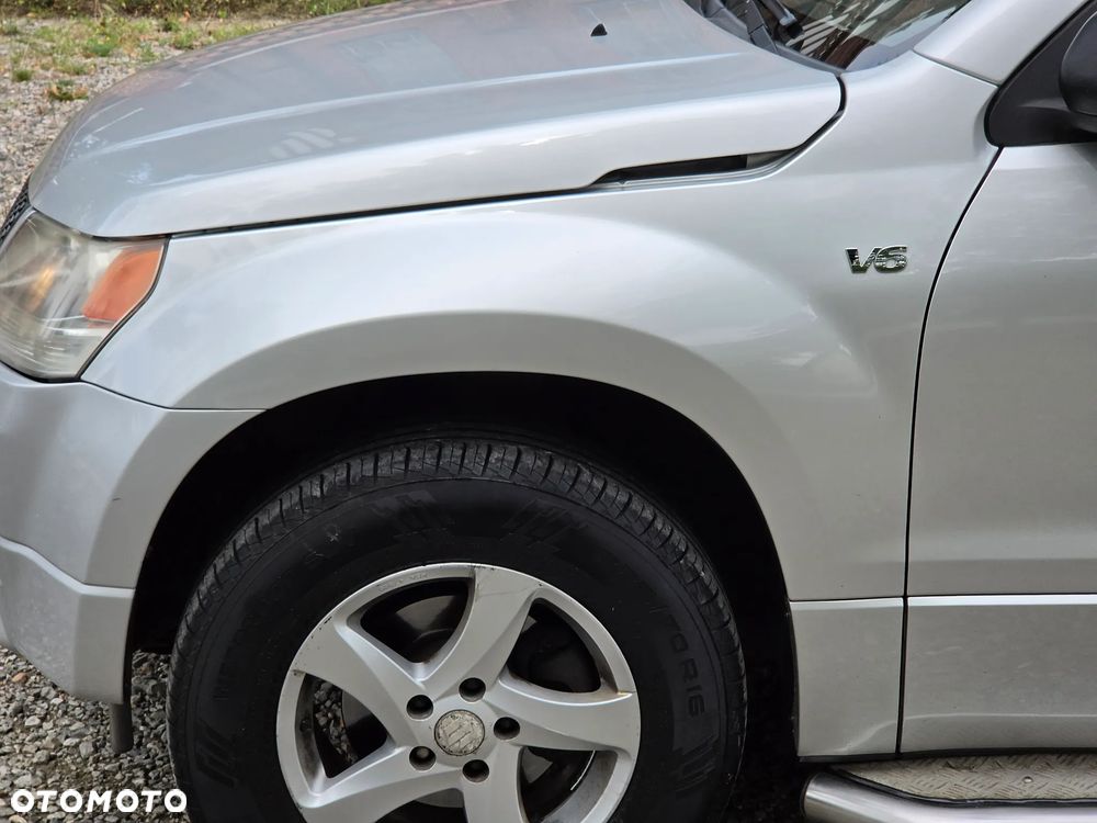 Suzuki Grand Vitara 2.7 V6 - 27