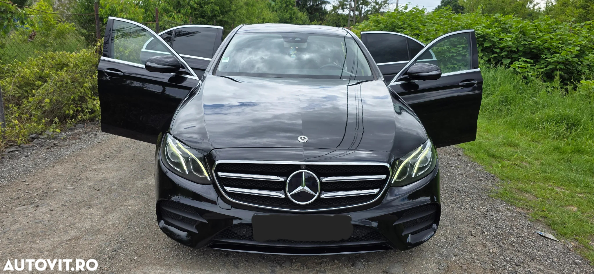 Mercedes-Benz E 220 d 9G-TRONIC AMG Line - 4