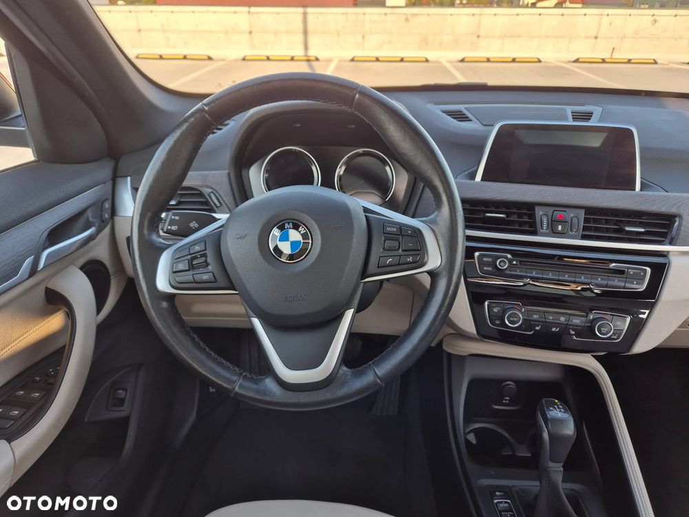 BMW X1 xDrive25i xLine - 18