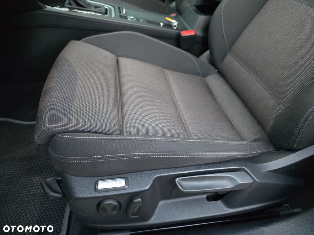 Volkswagen Passat 2.0 TDI BMT Comfortline DSG7 - 32