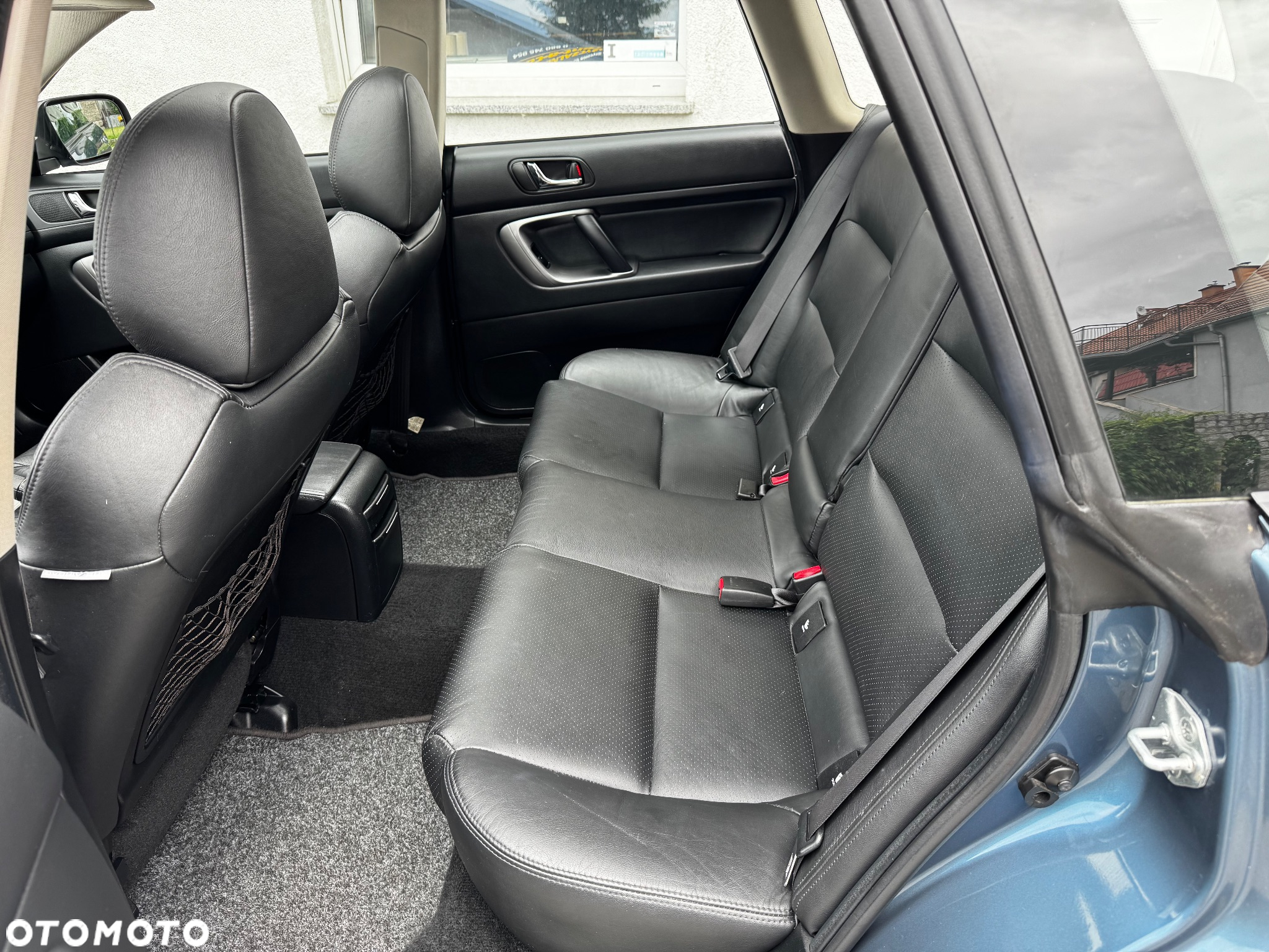 Subaru Legacy SW 2.0i AT - 32