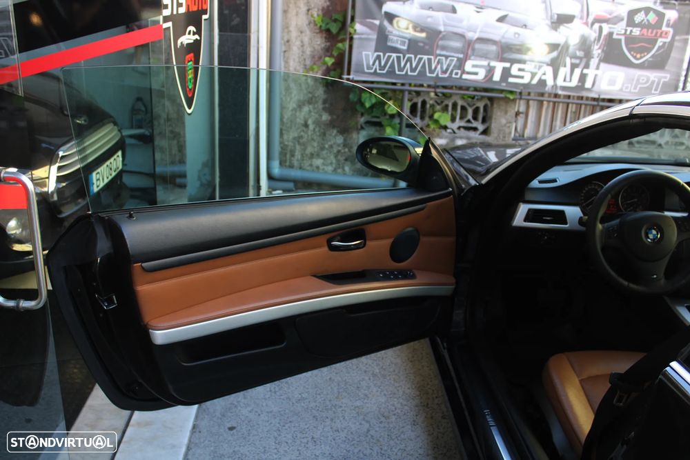 BMW 330 i Auto - 20