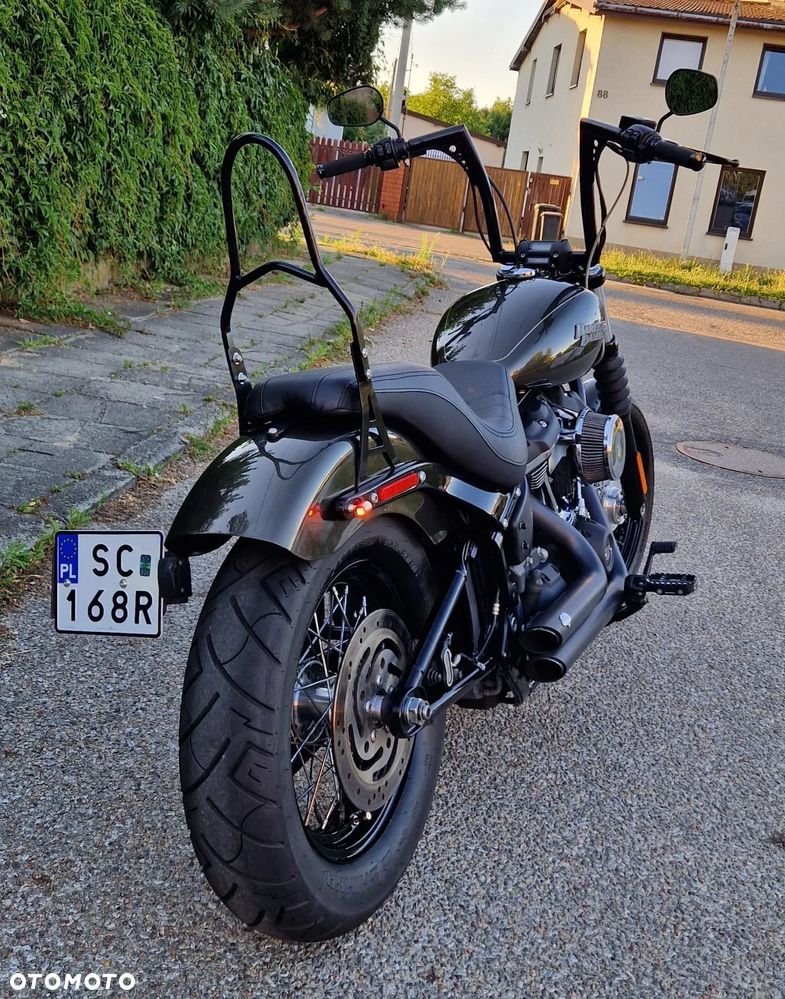 Harley-Davidson Dyna Street Bob - 3